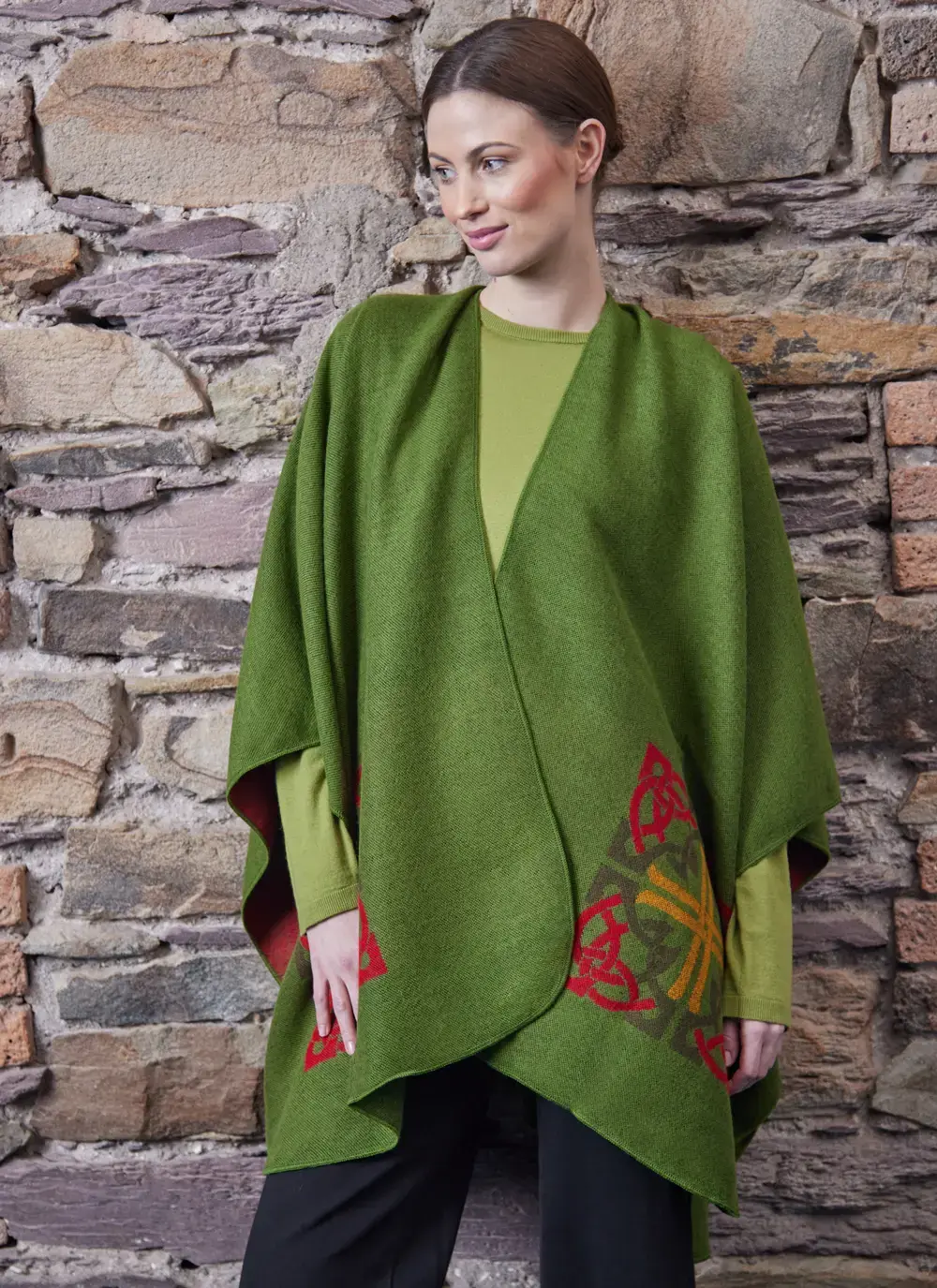 Trinity Celtic Knot Wrap in Green